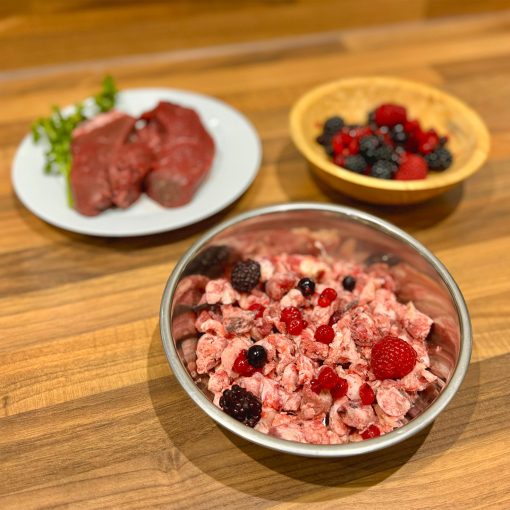 Beef & Berries (Boneless) Raw 1kg Bag - 2x Boxes of 12 - Image 2